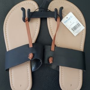 New with tags sandals sz 7